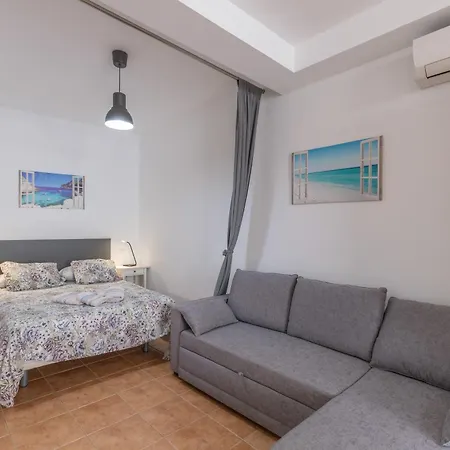 Vv Faro Apartment *